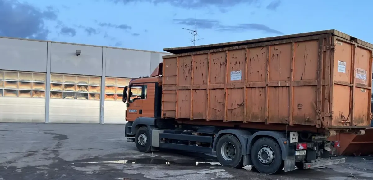 Anbieterbild: Bernauer GmbH Straßenreinigung Containerdienst