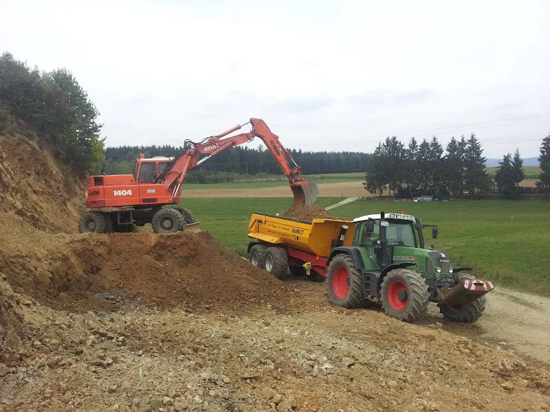 Anbieterbild: Scherr Bagger- u. Lohnbetrieb